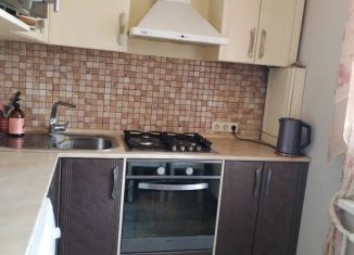 Продается 2-комнатная квартира, 46 м2, Брянская область, улица Коммунаров, 6