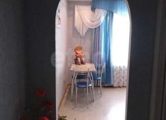 Продается 2-комнатная квартира, 51.4 м2, Удмуртия, улица Карла Маркса, 11/37