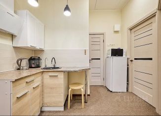Комната в аренду, 32 м2, Ленинградская область, 1-й микрорайон, 42