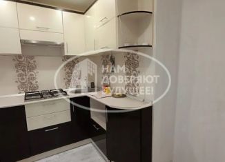 Продается двухкомнатная квартира, 44 м2, Удмуртия, улица Строителей, 1