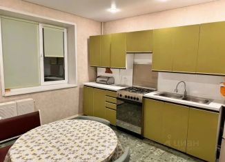 Продается 3-ком. квартира, 69 м2, Энгельс, микрорайон Энгельс-1, 73
