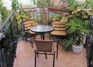 Сдаю 2-комнатную квартиру, 35 м2, Крым, Пролетарская улица, 4