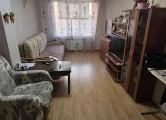 Продаю 1-ком. квартиру, 41 м2, Чебоксары, Калининский район, улица Болгарстроя, 9/11