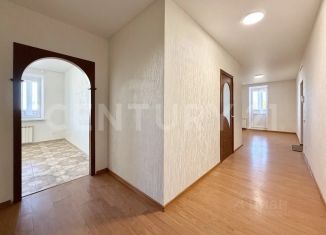 Продается двухкомнатная квартира, 95 м2, Чувашия, проспект Максима Горького, 5к2