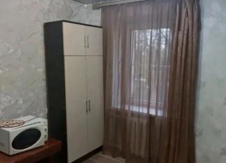 Продаю комнату, 12.5 м2, Волгоград, проспект Столетова, 2