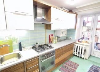 Продам 2-ком. квартиру, 60.8 м2, Чувашия, улица Шевченко, 1к1