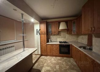 Продажа 2-комнатной квартиры, 60 м2, Смоленск, улица Ударников, 30