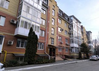 Продается 3-ком. квартира, 108 м2, Ростовская область, улица Пальмиро Тольятти, 3Б