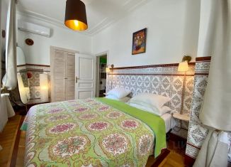 Сдам 3-ком. квартиру, 70 м2, Крым, улица Соханя, 10