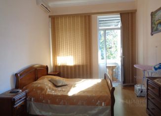 Сдается в аренду 2-комнатная квартира, 50 м2, Крым, улица Игнатенко, 8