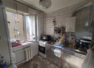 Продаю трехкомнатную квартиру, 57.8 м2, Крым, улица Юных Ленинцев