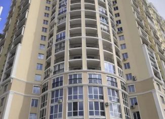 Сдам 1-комнатную квартиру, 50 м2, Волгоград, улица Пархоменко, 2