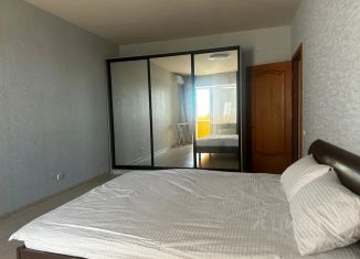 Аренда 2-комнатной квартиры, 80 м2, Старый Оскол, микрорайон Степной, 22