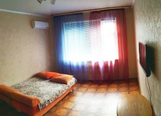 Сдам в аренду трехкомнатную квартиру, 65 м2, Старый Оскол, микрорайон Королёва, 32В