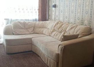 Продается двухкомнатная квартира, 40 м2, Кировская область, улица Ленина, 200А