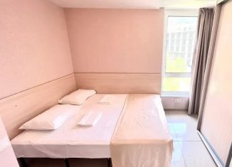 Аренда 2-ком. квартиры, 39 м2, Крым, улица Авроры, 60
