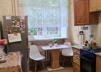 Продам 2-ком. квартиру, 46.6 м2, Иркутск, улица Новаторов, 18