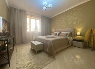 Сдам в аренду трехкомнатную квартиру, 125 м2, Пятигорск, улица Дунаевского, 1к2