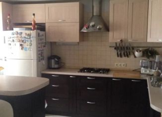 Продается 3-комнатная квартира, 76.1 м2, Ярославль, улица Лескова, 28к2