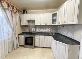 Продаю 2-комнатную квартиру, 53.4 м2, Владимирская область, улица Текстильщиков, 2