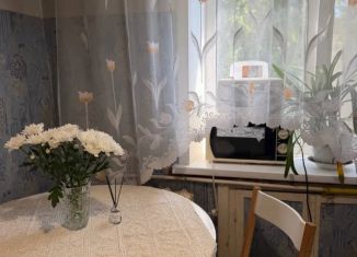 Продается трехкомнатная квартира, 57.8 м2, Саратовская область, 2-й Магнитный проезд, 2