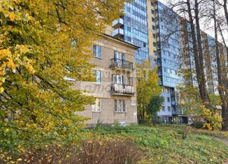 Продается комната, 69.7 м2, Санкт-Петербург, Лабораторный проспект, 25, метро Площадь Ленина