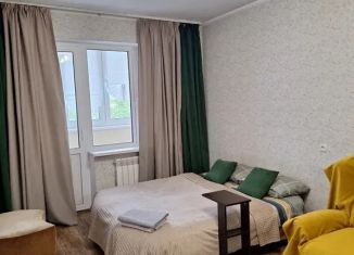 Сдам 1-ком. квартиру, 37 м2, Крым, улица 60 лет Октября, 17